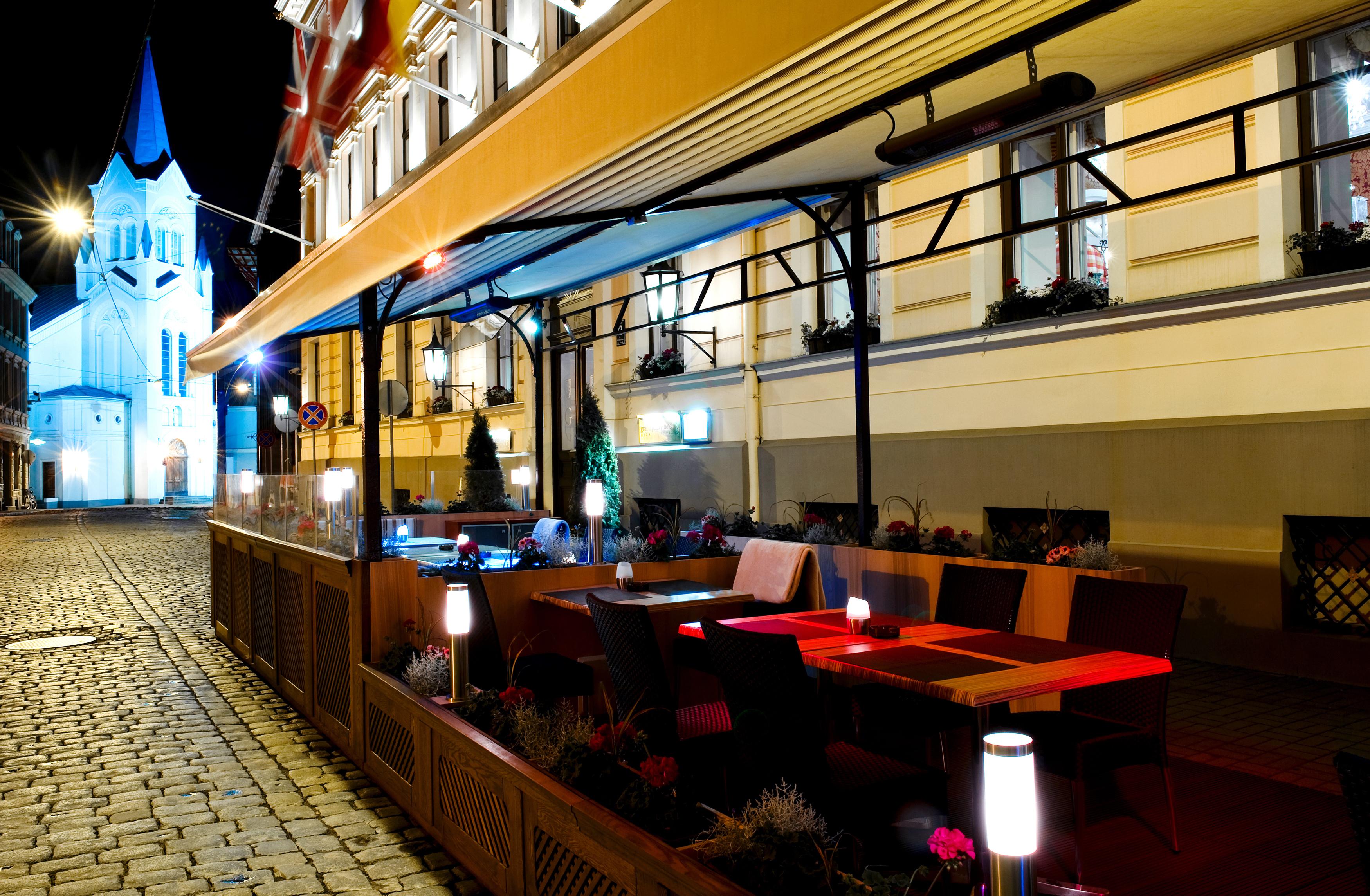 Grand Palace Hotel - Small Luxury Hotels Of The World Riga Exterior photo Restaurant in the old town