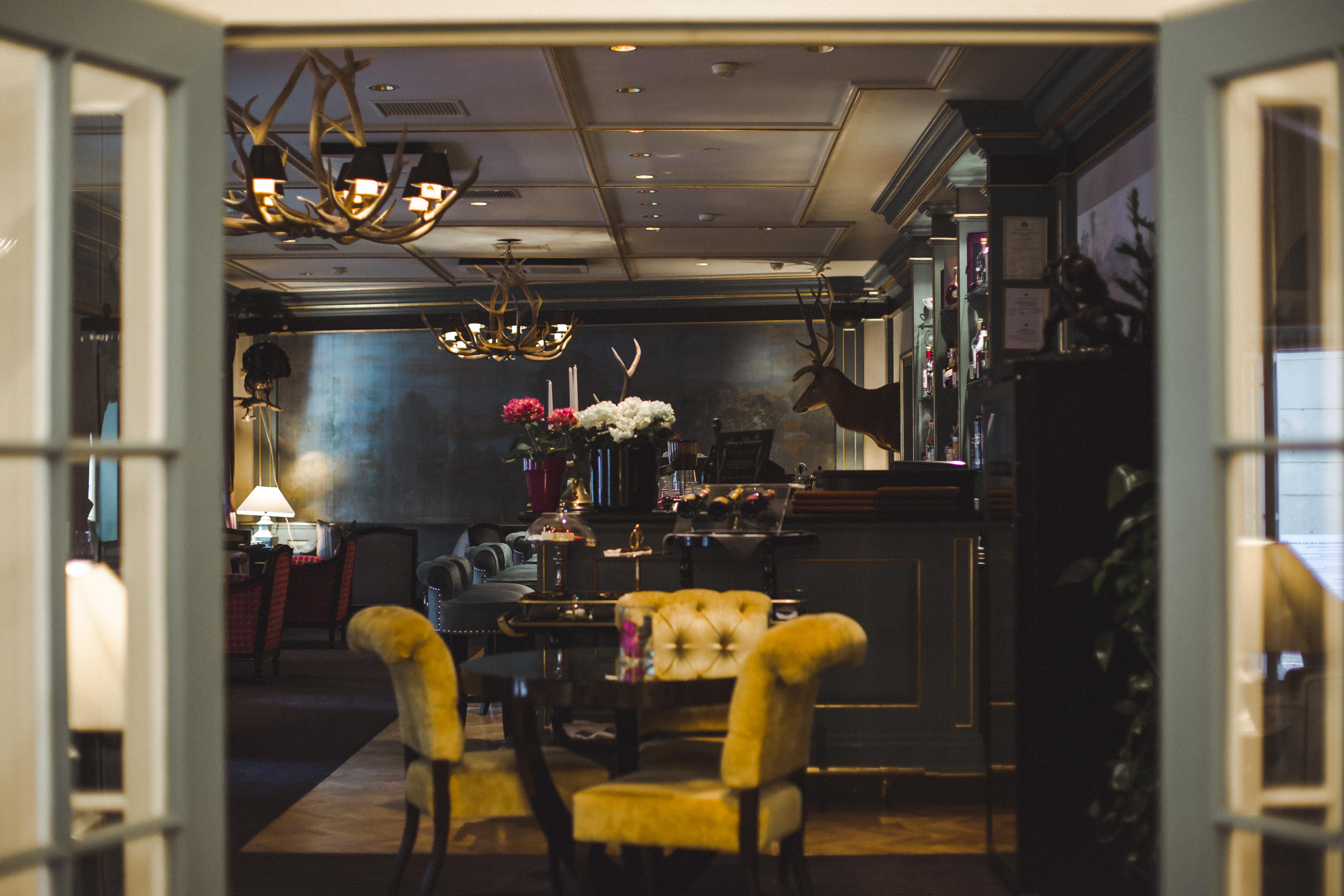 Grand Palace Hotel - Small Luxury Hotels Of The World Riga Exterior photo The interior of the restaurant